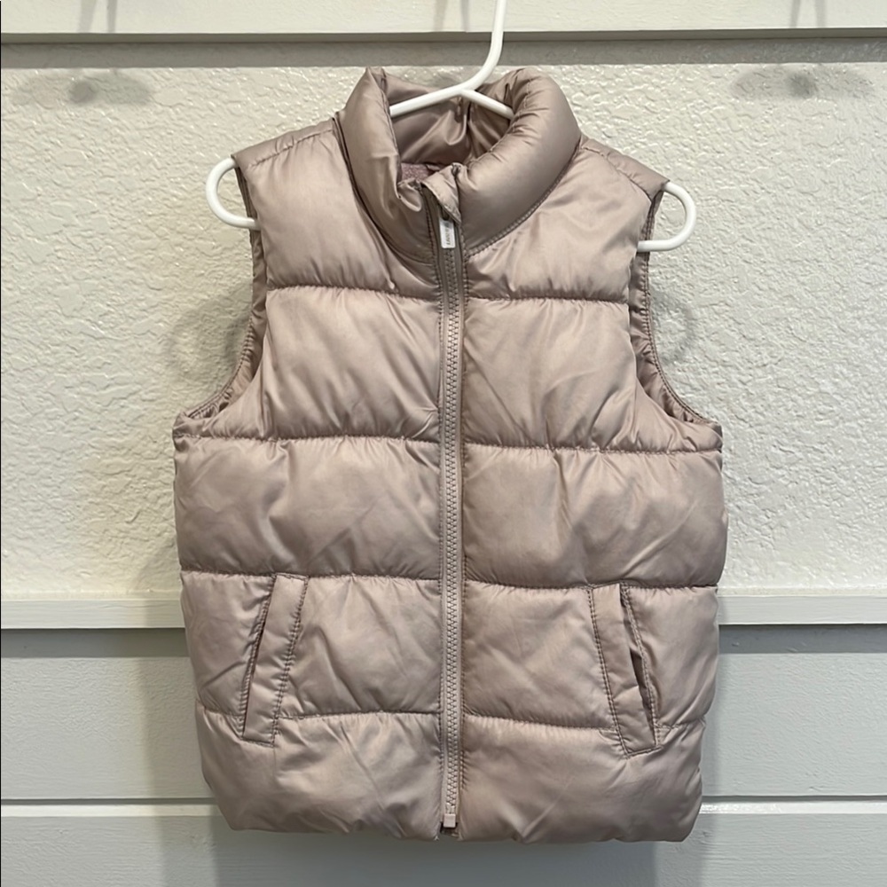Stylish Puffer Vest in Taupe/light Pink